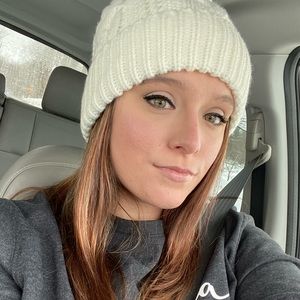 Meet your Posher, Ally